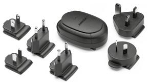 Farge: Sort med sølv dekor Bose Bluetooth headset adapter set Adapterpakke med syv utvalgte adaptere som passer for Argentina, Australia, Brasil, Kina, Europa, Korea og Storbritannia/Hong Kong/