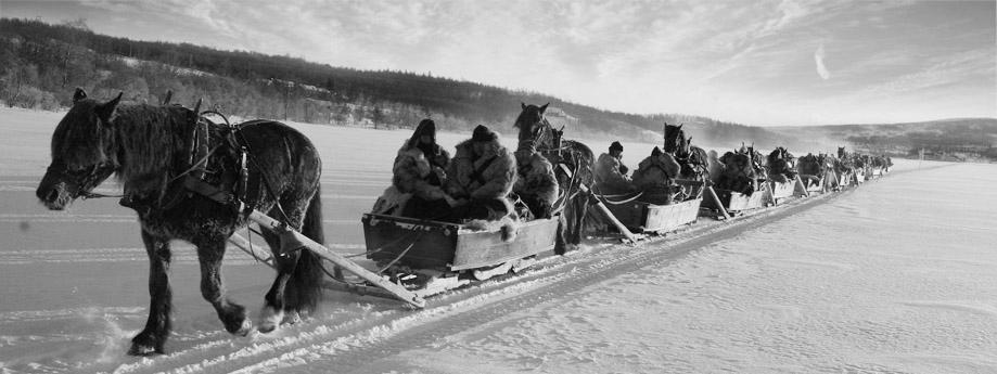 VINTERVEGEN FÔRBONDEMESSE En gudstjeneste under den 160. Rørosmartnan onsdag 20. februar 2013 I Røros menighet benyttes både norsk og sørsamisk.