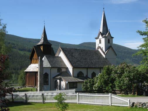 3.2 Eksteriør Torpo stavkirke har opprinnelig hatt smalere kor, men dette er blitt revet, og nytt stavbygget kor med samme bredde som