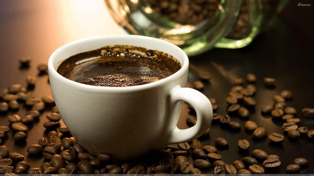 Summar aðrar útgávur av kaffi í størri mongdum, herundir kókikaffi, cafe latte og espresso kunnu bera í sær, at kolesteroltalið hækkar.