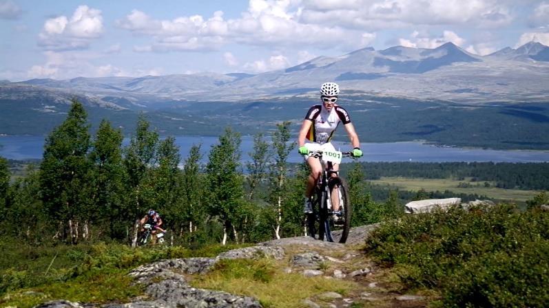 Løypebeskrivelse 57 km Kvinner 1. Frem til Krøkla 20 km. Starter rolig på grusveger i ca. 3 km før løypen begynner å stige forho