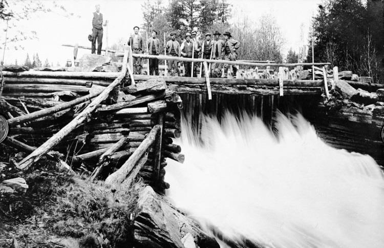 fløtningsobjekter 490 dammer (kun 44 ikke brukt til fløtning) 54