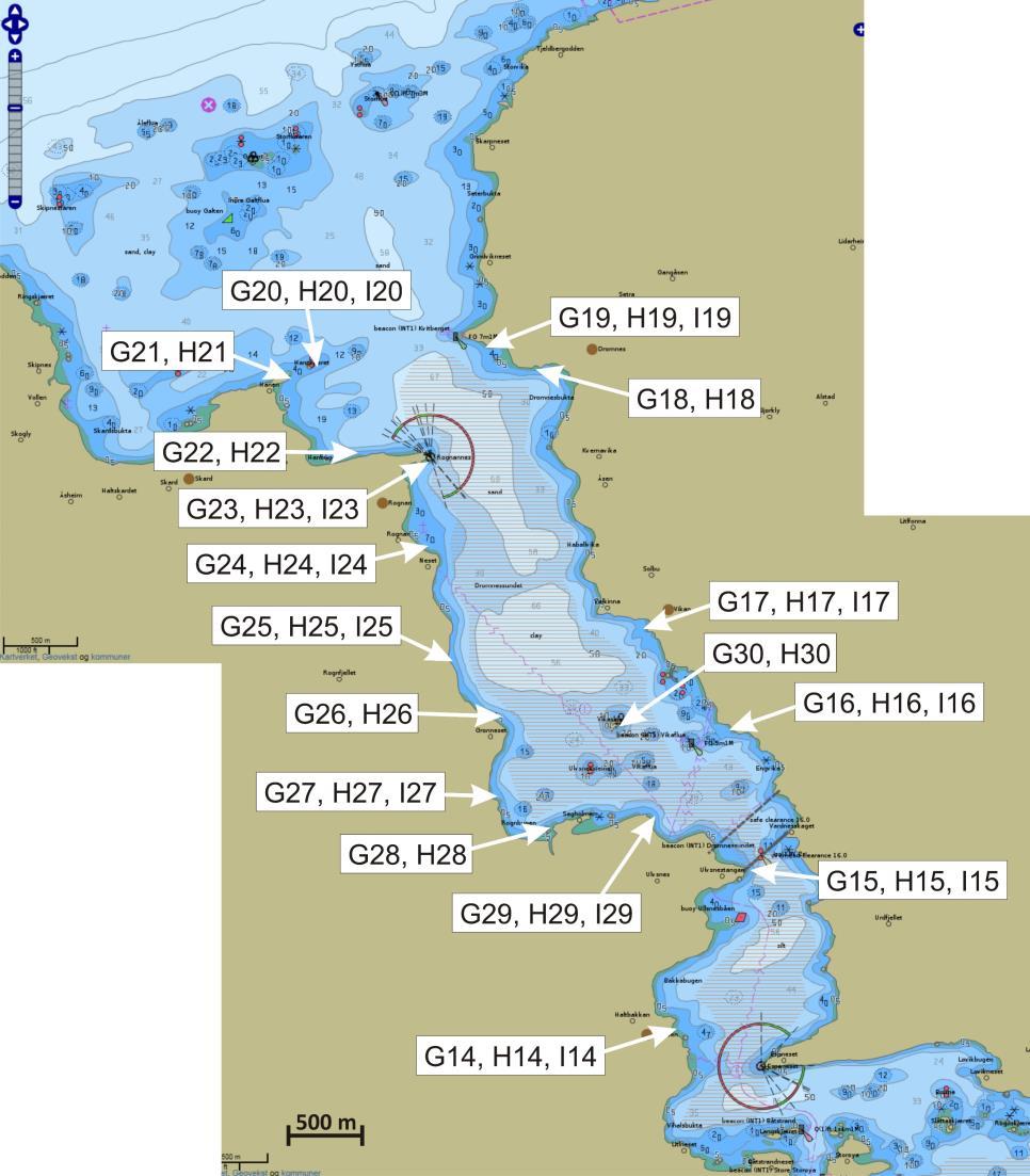 22 Figur 19. Referanseområdet ved Dromnessundet. Kartet viser Fiskeridirektoratets angivelse av gyteområde (brun skravering) og stasjonsnett for åleruser (hvite piler).