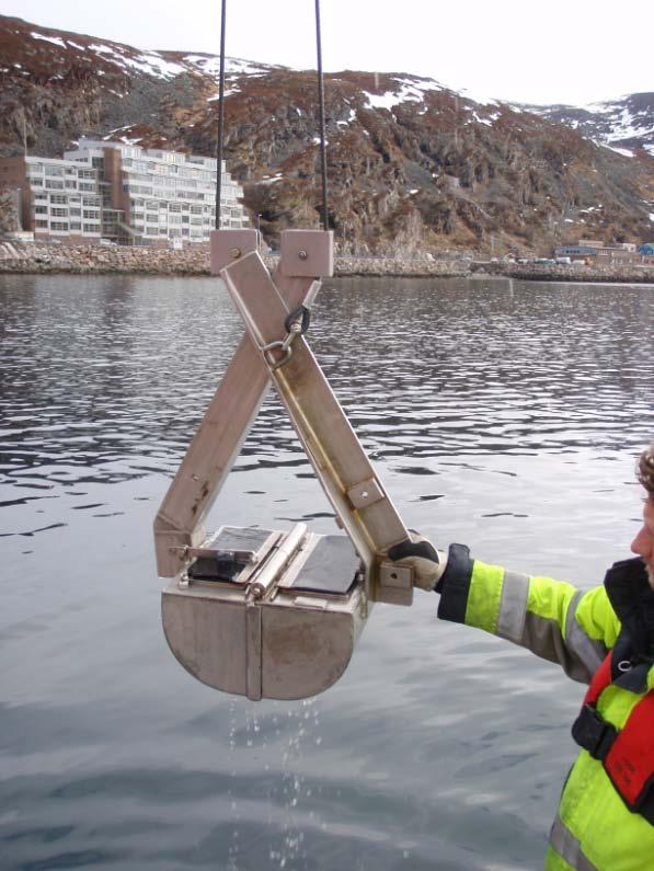 MILJØTEKNISK SEDIMENT-UNDERSØKELSE 5 2. METODE 2.1 Prøvetaking Prøvetaking av sedimenter og grunnvann ble utført 28. april og 3. juni 2009.