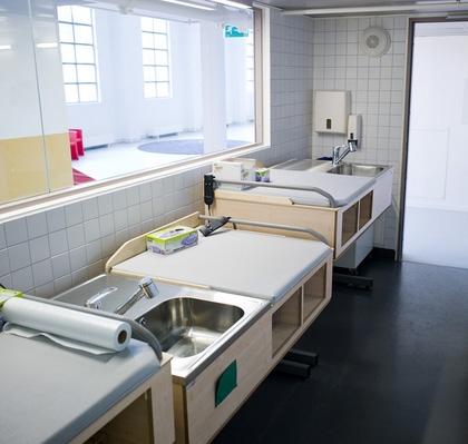 Det bør A: 28,0 m2vurderes om behovet for eget tørkerom faktisk er tilstede. Toalett 1.2.7 A: 2,0 m2 Våtgarderobe 1.2.3 A: 13,0 m2 Stellerom Stellerom 1.2.8 A: 6,0 m2 1.2.8 A: 6,0 m2 HC Toalett HC Toalett 1.