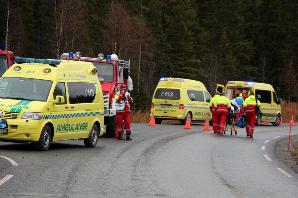 Ambulansetjenesten - en del av spesialist-helsetjenesten Organisert som resten av helsetjenesten.