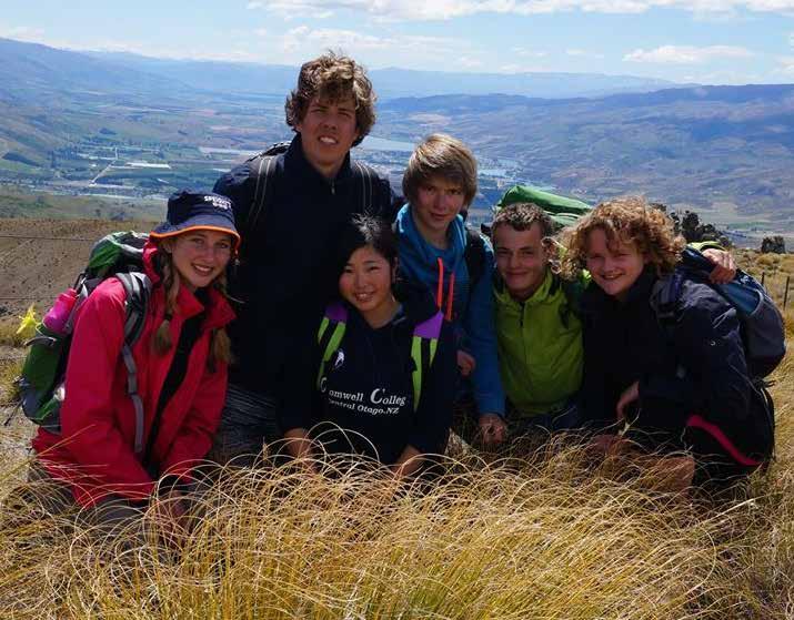 For at de internasjonale elevene skal bli godt integrert på skolen, får du som utvekslingselev en New Zealandsk buddy som hjelper deg å finne din plass på skolen.