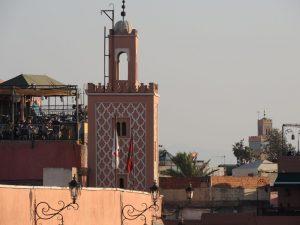 Av nyere ting, rett utenfor medina, ligger Jacques Majorelles nydelige hage fra 1924 (Jardin Majorelle).