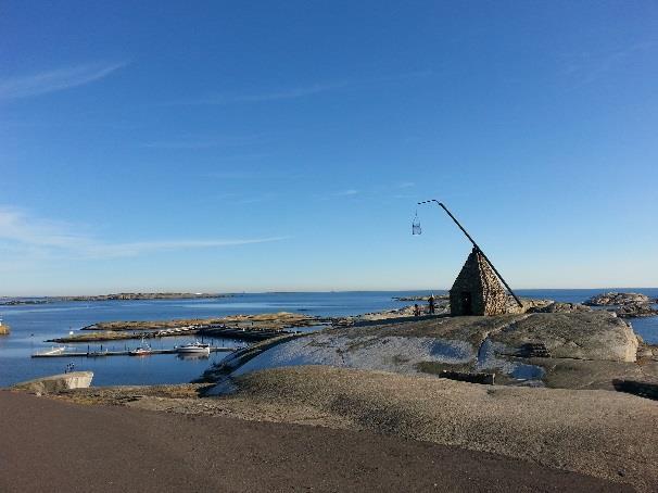 Tur 3 VANDRING VED VERDENS ENDE - spektakulær natur, rullesteinsmorener, blankskurte svaberg og storslagen utsikt.