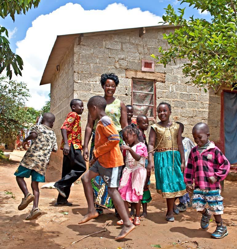 TEMA OMSORGSEFFEKTEN FOTO: BJØRN OWE HOLMBERG Effekten av omsorg 84 prosent av barn som har fått støtte gjennom SOS-barnebyer, skårer høyt i en undersøkelse om livskvalitet.