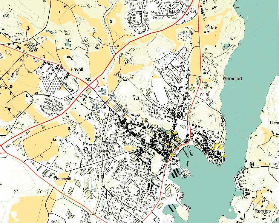 Kartet viser registrert eldre bebyggelse, i all hovedsak fra før 1900 (SEFRAK). De gule prikkene i sentrum markerer bebyggelse som er freda.