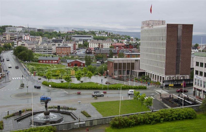 Narvik. Foto: Erik Veigård Note 25: Nasjonale forventninger til regional og kommunal planlegging (KMD, 2015) omfatter krav om økt bruk IKT og digital plandialog. Note 26: NOU 2015: 16.