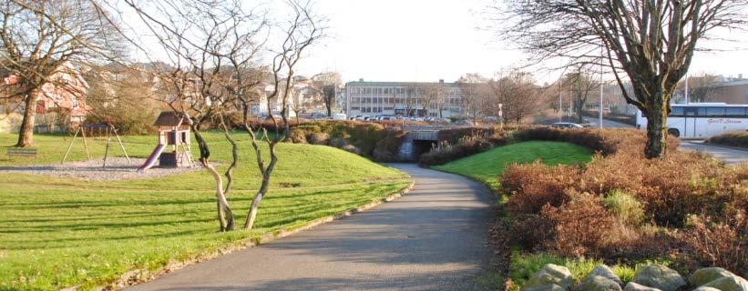 Undergang som knytter et fint parkområde/lekeplass sammen med utviklingsområdet