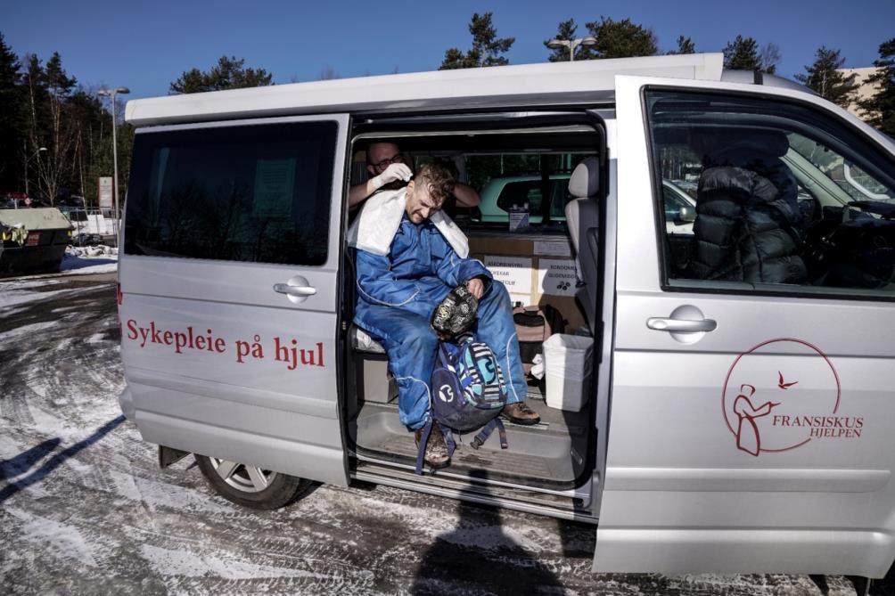 VÅRE TJENESTER Sykepleie på hjul Ideen om et ambulerende helsetilbud for mennesker med tilknytning til rus- og prostitusjonsmiljøet ble utviklet på tidlig 2000-tall.