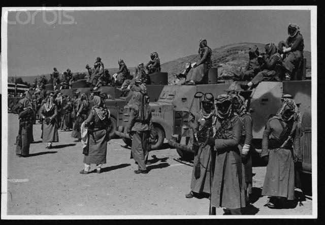 Epilog - Tiden etter 1939 Beduinsoldater med panserbiler klare til kamp under andre verdenskrig 171 I 1939 overtok Glubb kommandoen over Den arabiske legion etter oberst Frederick Peake.