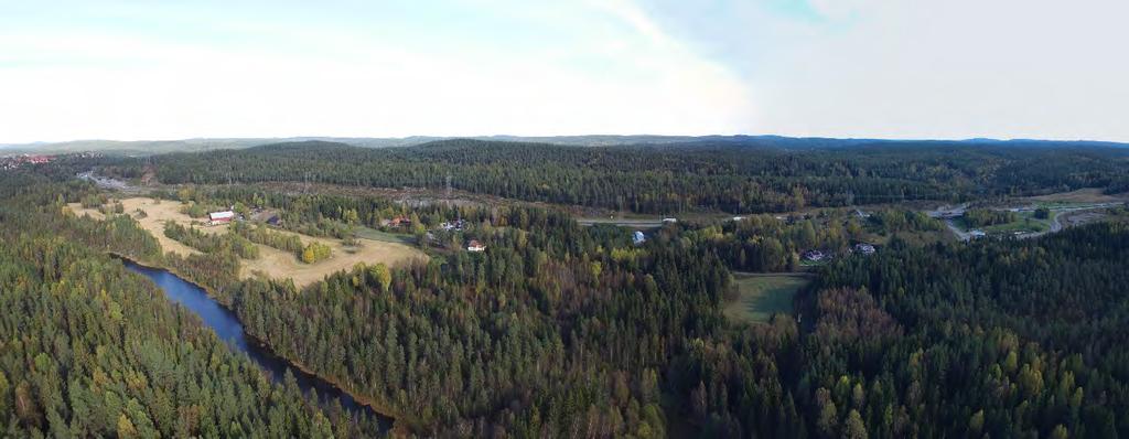 3.2 Beskrivelse av planområdet og tilstøtende områder Figur 3-3 Panoramabilde av planområdet sett mot øst. Bjørndal til venstre i bildet og Taraldrudkrysset til høyre.