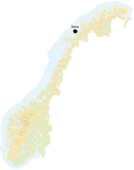 (2017). Hovedsesongen for å gå på tur på Senja er i starten av juli til midten av september. Øya er kjent for å ha flere turruter i natur med urørt preg.