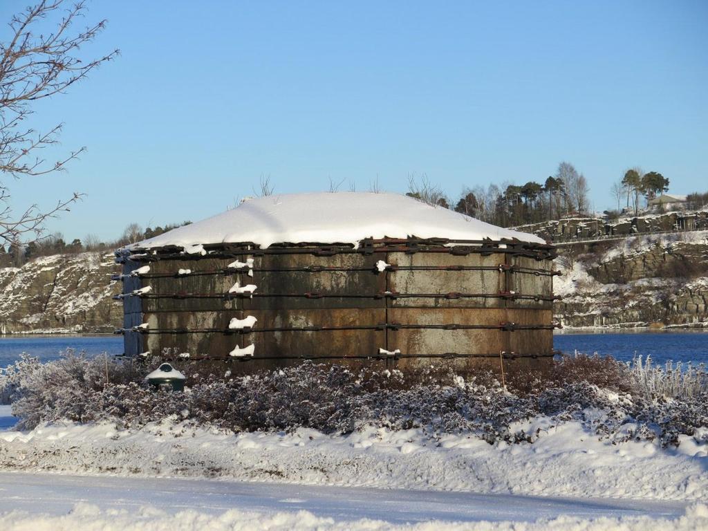 Toppen av et syretårn er tatt vare på ved Norsk Hydros anlegg på Herøya Foto: