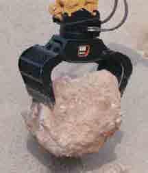 HK-plater gjør at føreren enkelt kan ta av et redskap og koble til et annet, slik at den hydrauliske gravemaskinen blir svært anvendelig.