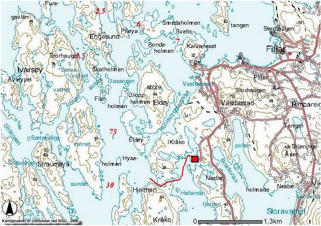 OMRÅDE- OG LOKALITETSBESKRIVELSE Settefiskanlegget ligger innerst i Hellandsfjorden i Fitjar kommune, som er en grunn terskelfjord og uegnet som resipient.