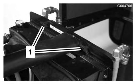 1. Mål avstanden fra midten til midten (i akselhøyde) foran og bak på styredekkene. Målingen foran må være 6 mm kortere enn målingen bak. 2.