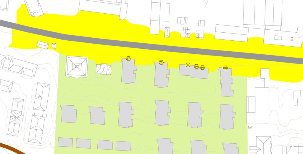 For de 4 bygningene innenfor tiltaket som har en fasade i gul sone er det ikke aktuelt med langsgående skjerm ved veien da bygningene er mye høyere enn veien.