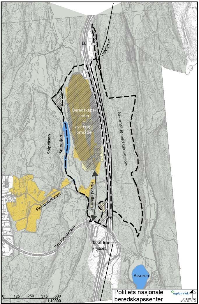 Gården med innmark og E6 deler opp markaområdet i en vestre del, som ligger i Oppegård og en østre del som ligger i Ski.