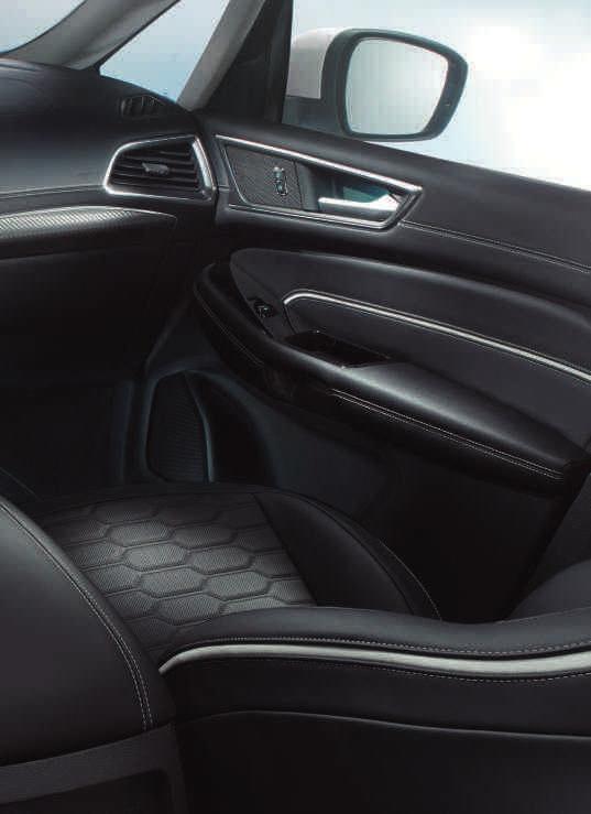 Høy komfort. Ford S-MAX Vignale stråler av fokus på detaljer, og kombinerer kvalitetshåndverk med innovativ teknologi.