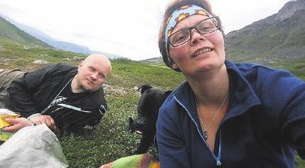 Tekst: Margaret Guve Bilder: Lene Sjøvoll Sist år var grovfjordkvinnen Lene Sjøvoll en av de rundt 100 turgåerne som gikk over fjellet.