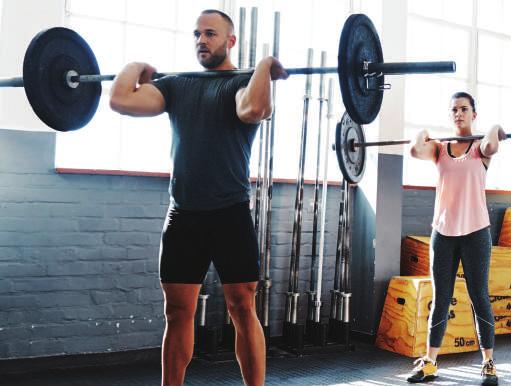 30 HAVPADLING Å ta seg lydløst frem i en kajakk like over havoverflaten er en sterk naturopplevelse.