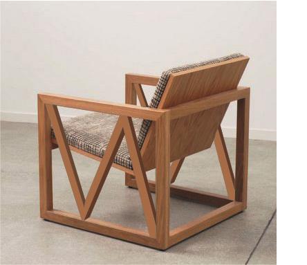 Skisse til stol basert på sikksakk- former. Figur 22. Skisser til stol/ modulsofa inspirert av stålkonstruksjoner.