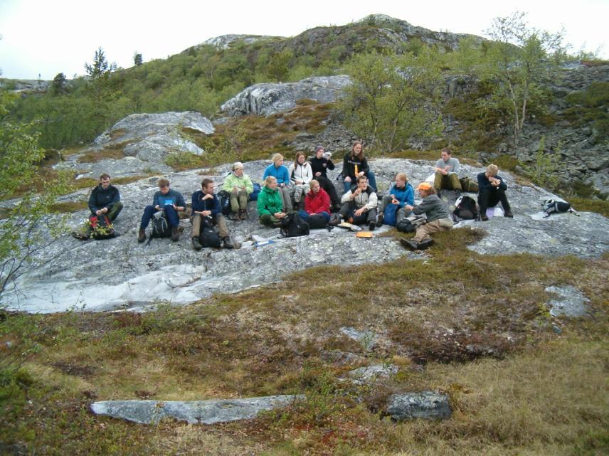 Spesialisering vil kunne omfatte de viktigste arbeidsprosedyrer i forbindelse med områdestudier, fra påvisning av et områdes letemodeller til integrert prospektevaluering