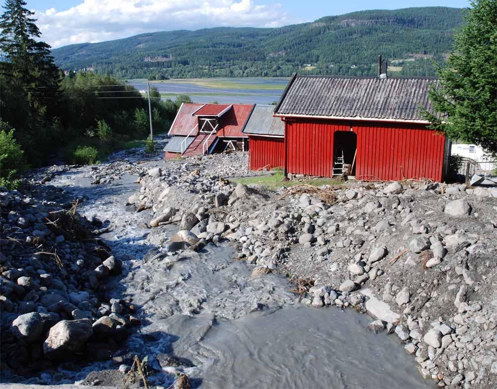 Endrede forutsetninger * Ingen deadline -> mindre tid til å sjekke, økt press på kildene * Flere saker - >