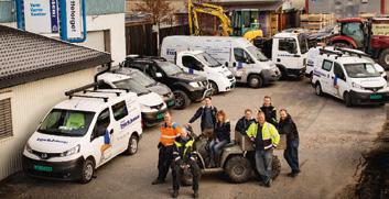 Til rådighet har vi blant annet gravemaskiner i forskjellige størrelser for små og store oppdrag, terrengkjøretøy og minidumper for å jobbe i vanskelig terreng.