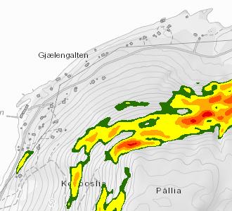 Over berggrunnen er det et tynt og usammenhengende løsmassedekke bestående primært av forvitringsjord under et tynt humusdekke.