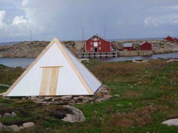 Fylkeskommunen har samarbeidet med Vega kommune, Stiftelsen Vega verdensarvområde, Verdiskapingsprogrammet Den verdifulle kystkulturen i Nordland, Helgeland Museum, private stiftelser og