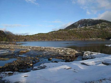 28 Seljemarka Nyere tids kulturminner. På østsida av Ursfjorden, i Østerspollen, ligger en demning bygget av Østerscompagniet Norge.