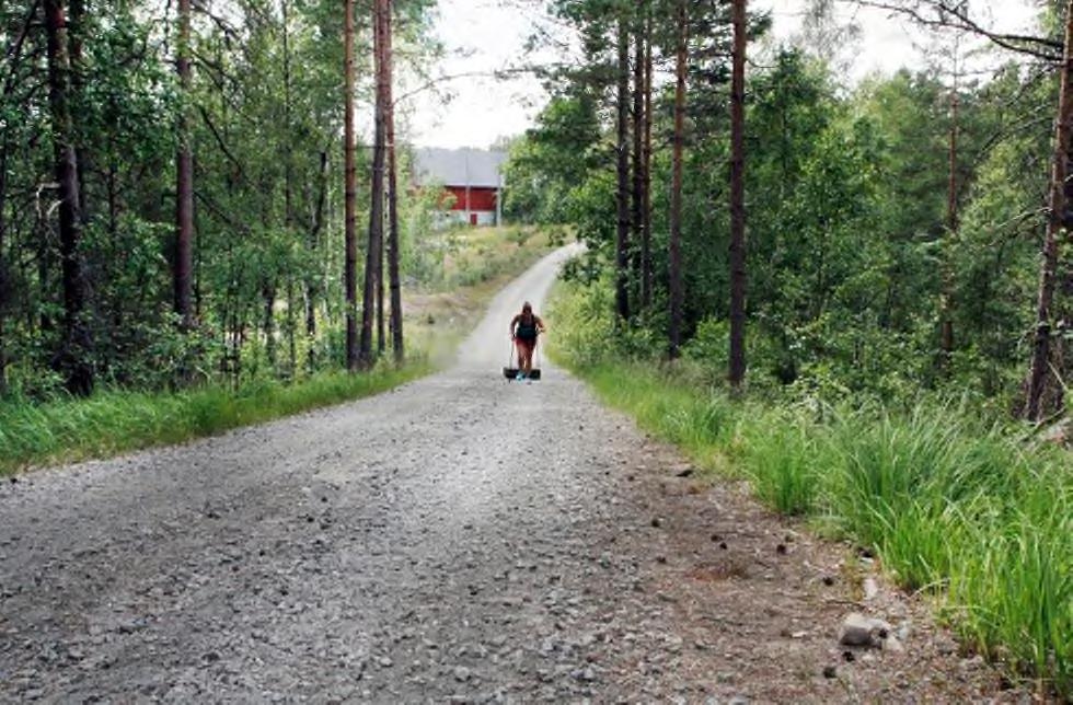 Page 6 of 10 At de to må overleve med hverandre både på de aller verste og de beste dagene, har han tro på at skal gå bra. Slik trener en polfarer.