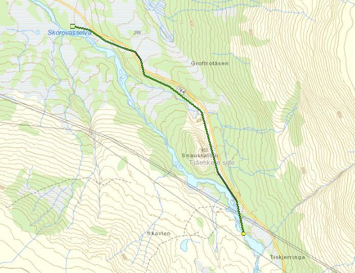 kraftverket som vil plasseres mellom elva og veien (ca. 75 m fra veien), markert som grønn linjer på kartet i Figur 4-1.