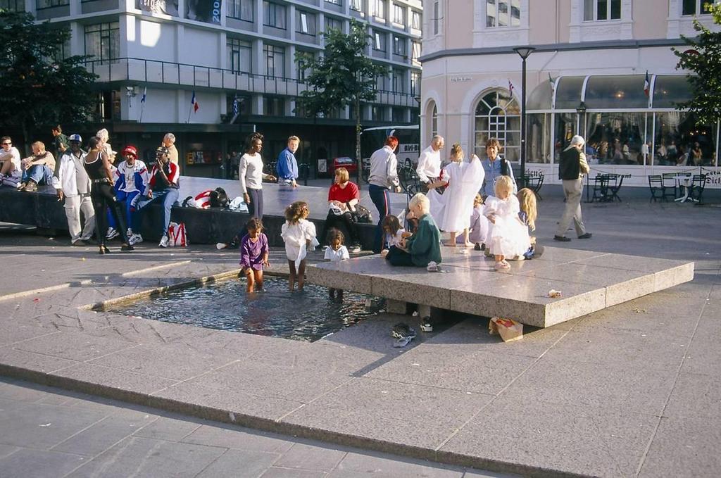 Mål om samarbeid Gåstrategien skal bidra til at statlige, regionale og lokale myndigheter, i samarbeid med