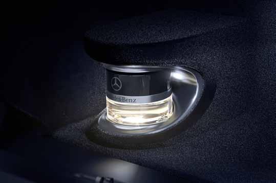 56 Krystallklar lyd i krystallklar luft Burmester high-end 3D surround-soundsystem er tilleggsutstyr og spesialutviklet for interiøret i E-Klasse sedan.