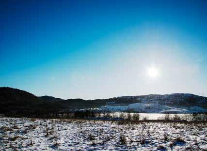 Barnevennlig og sentral beliggenhet Sørbøhagane ligger kun 3 km fra Sandnes sentrum. Sørbø skole er bare et steinkast unna, og du har gåavstand til flere barnehager i området.