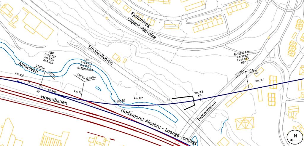 Avgreining godssporet Alnabru Loenga Godsbanen greiner av fra godssporet Alnabru Loenga etter kulverten under Hovedbanen. I avgreiningen er det benyttet en 1:12 R500 sporveksel.