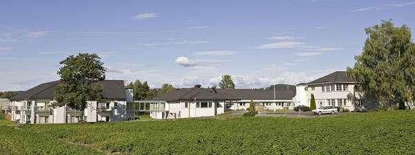 Utredning nytt helse og omsorgssenter 2 Kolbu Fjellvoll bo- og servicesenter ligger i Kolbu, seks kilometer sydvest for Lena.