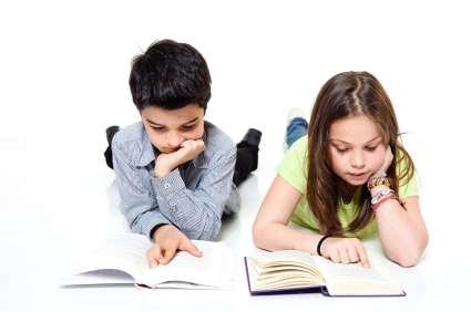 LESEKURS Lesekurs skal ha til hensikt å løfte lesenivået for å forebygge lese og skrivevansker. Rammen for kursene vil være helhetslesing.