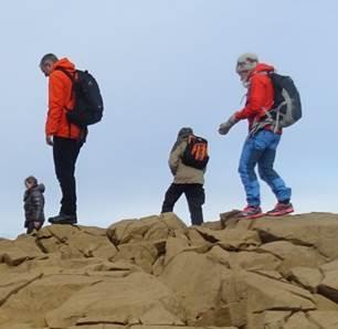 Geologiens dag 2017: Vandring til Buøyoddan på Leka Foto: Norsk geologisk forening Foto: Leif Rune Jensen Dato: Lørdag 16. september 2017, kl.