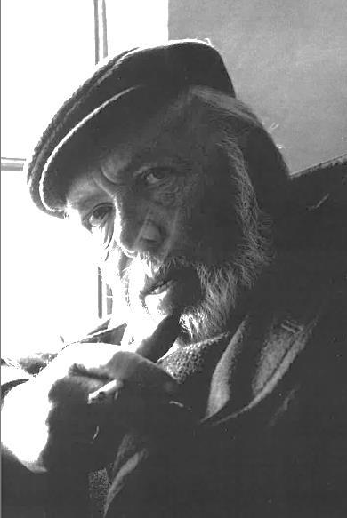 (Mangler foreløpig bilde av Knut Øverland) Knut Øverland var født i Molde 27.11.1925 og døde i Porsgrunn 12.01.2017.