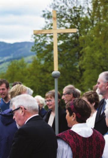 Gratulere alle hemnværinga Hemne kirke fikk en verdig 200-årsfeiring med en høytidelig og flott festgudstjeneste 21. mai.