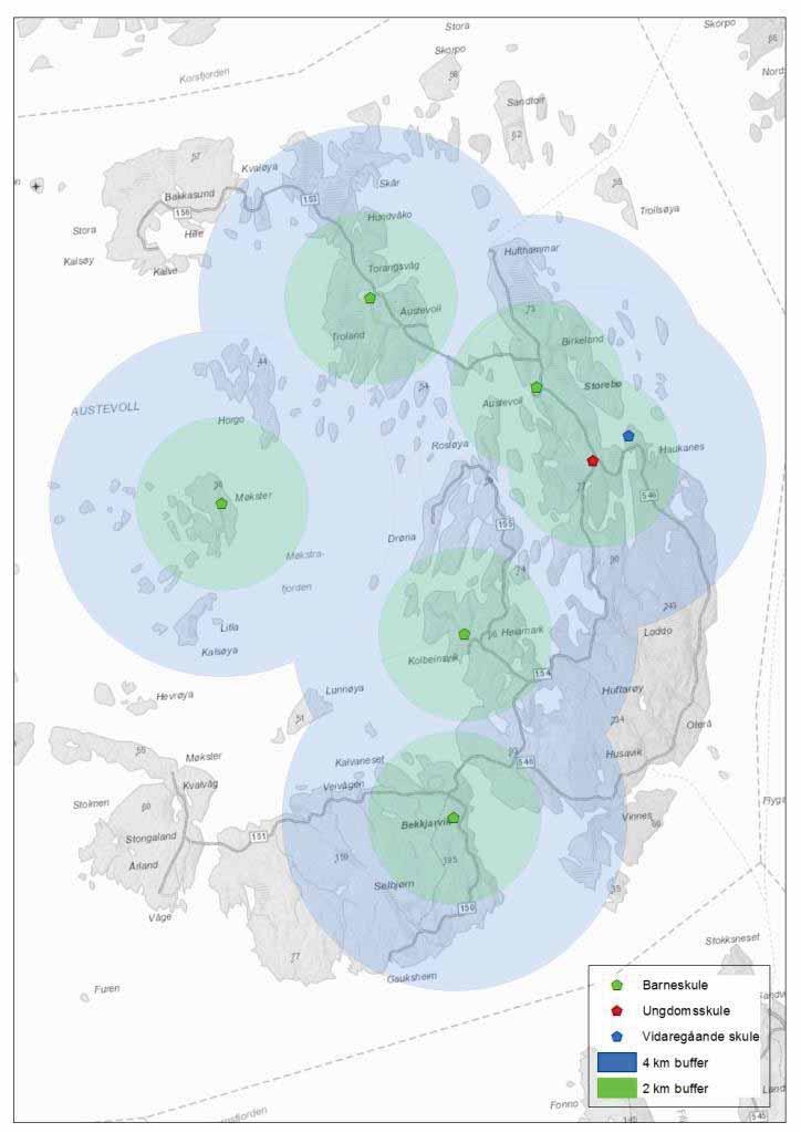 Figur 5 Oversikt over barneskular, ungdomsskule og vidaregåande skule i Austevoll, med 2 km og 4 km buffersoner rundt barne- og ungdomsskular (avstandane for fri skuleskyss).