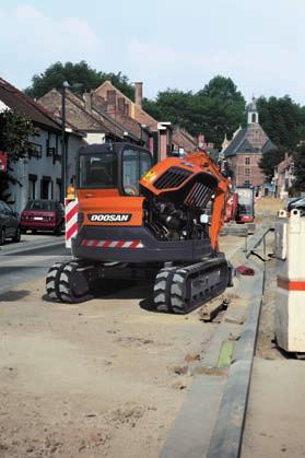 Vedlikehold Den mest avanserte teknologien utviklet av Doosan Infracore Co., Ltd. er integrert i DX80R gravemaskin for å gi kraftig ytelse og enkelt og lettvint vedlikehold.